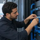 Commutateur réseau avec câbles fibre optique